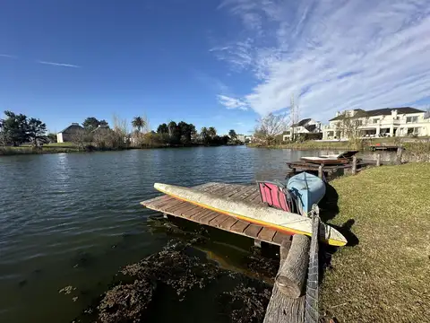Casa 7 ambientes con 3 baños