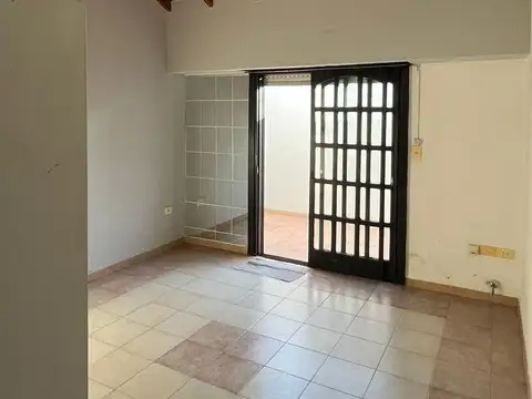 Depto Tipo Casa en Venta en Caseros, USD 45.000