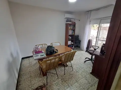 Pasaje Loustau 3816 - Casa en dos plantas