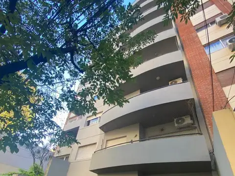 Alberdi 1400, Piso 5