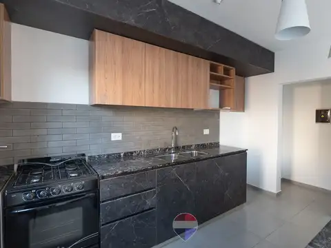 Casa 6 ambientes con 2 baños