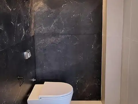 Depto Tipo Casa 4 ambientes con 3 baños