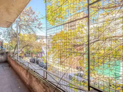 Casa 6 ambientes con 3 baños