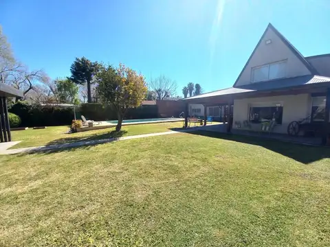 Casa en Venta al Este