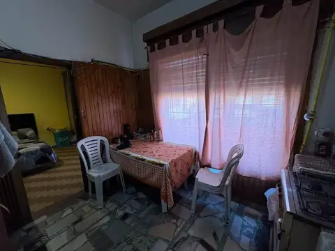 Depto Tipo Casa en Venta de 5 ambientes