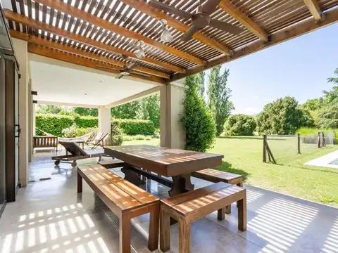 Casa en Venta en Ayres De Pilar, USD 760.000