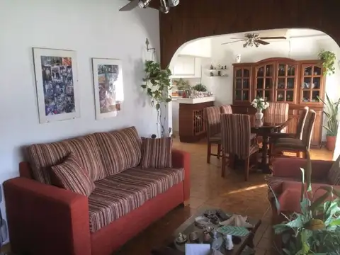 Casa en Venta en Temperley, USD 130.000