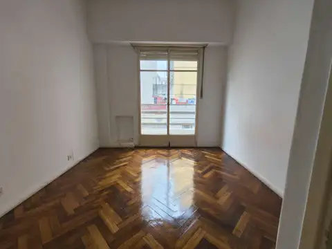 Oficina 3 ambientes con 1 baño