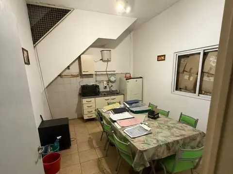 Local 1000m2 con oficina y deposito