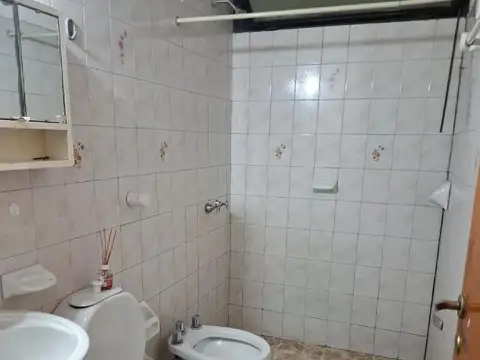Casa en Alquiler con 1 cochera