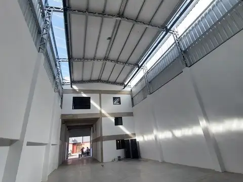GALPON PREMIUM A ESTRENAR - 700 M2