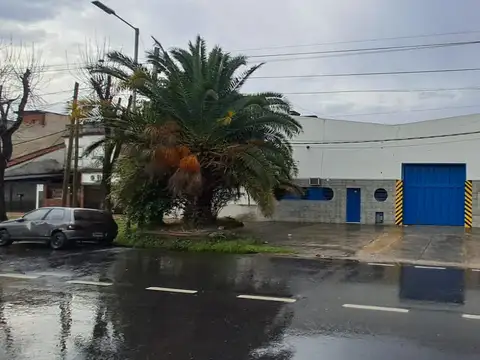 GALPON EN ALQUILER APTO TODO USO EN AVELLANEDA