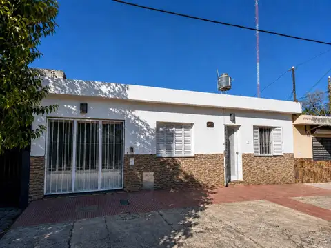 OPORTUNIDAD! VENTA CASA CON AMPLIO PATIO EN EMPALME GRANEROS - APTO CREDITO