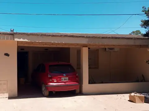 CASA 3 DOMRITORIOS APTA CRÉDITO TODOS LOS SERVICIOS