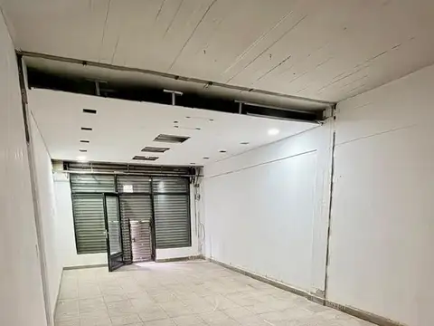 Local en Alquiler en San José, $ 800.000