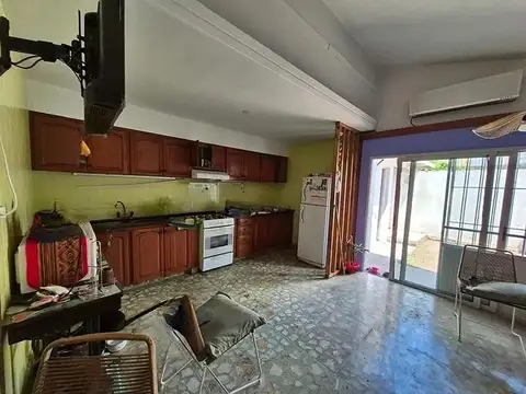 Depto Tipo Casa en Alquiler de 2 dormitorios