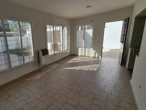 Casa en Alquiler en Muñiz, $ 2.000.000