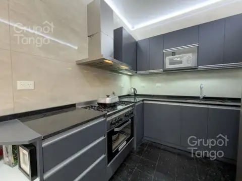 Depto Tipo Casa en Venta 40 años