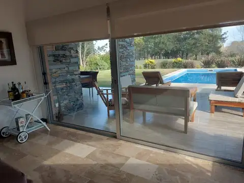 Casa en Alquiler Temporal de 4 dormitorios