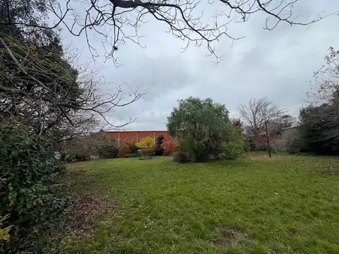 Terreno en Venta 44  mts Fondo