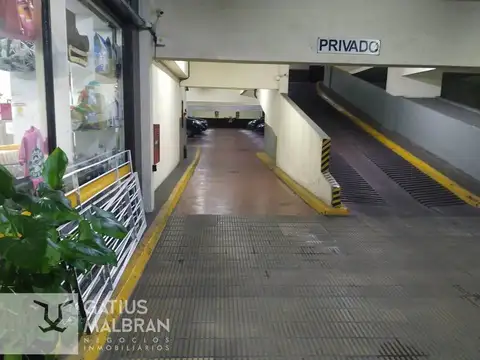 Cochera - Venta - Argentina, Capital Federal - Ayacucho 800