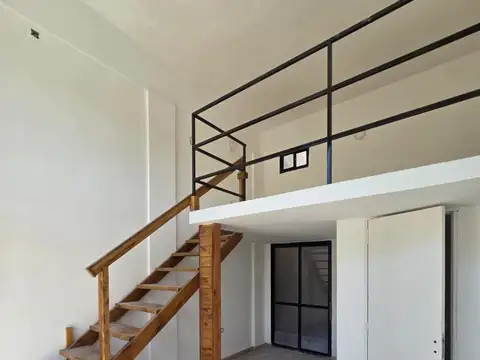 PH DE 2 AMBIENTES PLANTA BAJA A LA CALLE