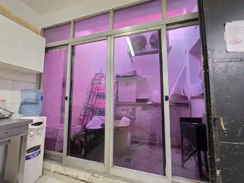 Local en Venta 60 años