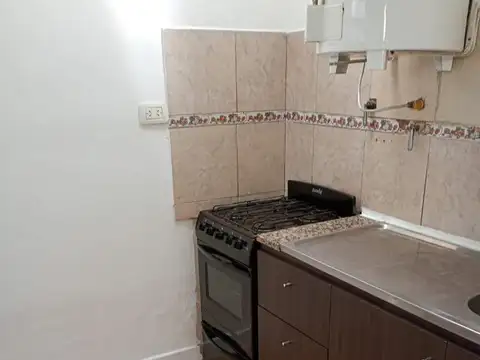 Depto Tipo Casa 2 ambientes con 1 baño