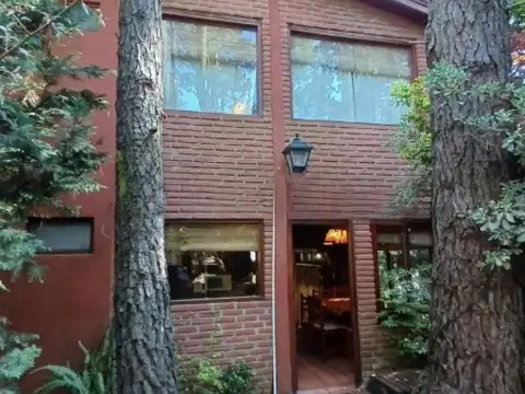 Casas en venta - 4 Dormitorios 2 Baños - Mar Azul