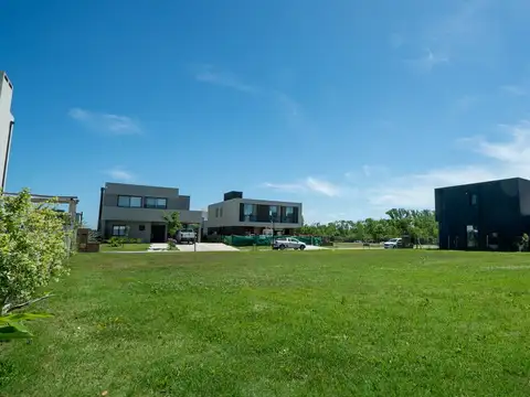 Terreno en Venta en Vila Marina II, USD 110.000