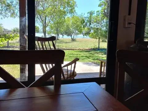 CF1264 - CASA APTA CRÉDITO HIPOTECARIO - 2 DORMITORIOS - SANTA CECILIA