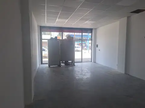 Local en Alquiler Via Púb.