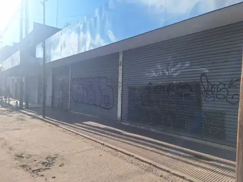 Alquiler de Local Av. Nestor Kirchner 3635 - Moreno