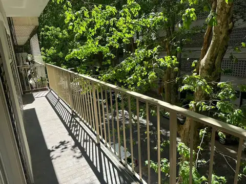 VENTA BELGRANO SEMIP 4 AMB FTE COCH APT CRED/PRO