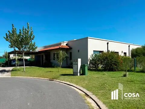 Venta Casa 3 dormitorios más estudio Vida Barrio Cerrado Funes