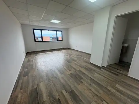 Alquiler oficina/local en Docta Urbanización