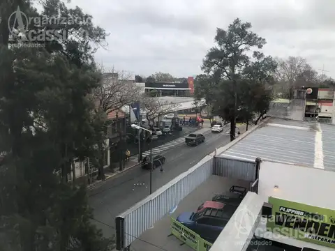 Av. Pres. Tte. Gral. J. D. PERON 2302 3° A