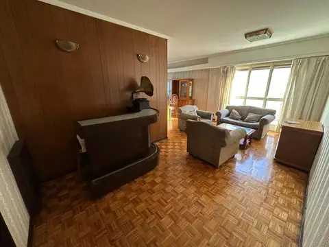Departamento en Venta en Parque Centenario, USD 225.000