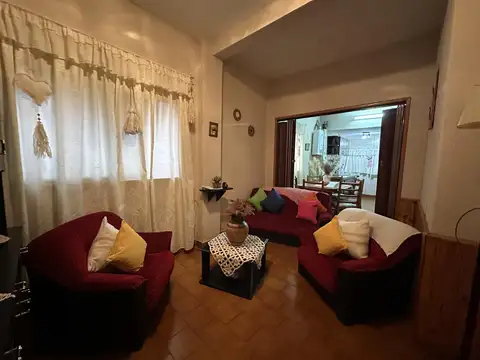 Casa en Venta en Castelar Sur, USD 130.000