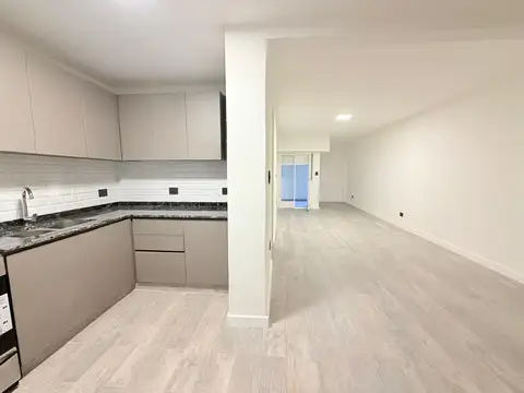 Pedro Morán 4200, Piso pb