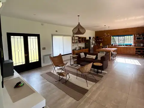 Casa en Alquiler en Pueblo Esther, $ 1.400.000