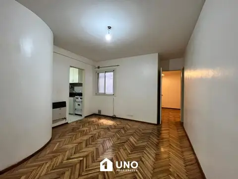 Montevideo 539  - Dpto de 1 Dormitorio.