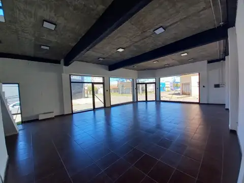 Local en Alquiler 1 año