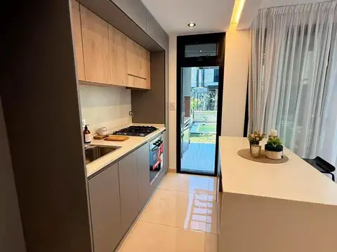 Departamento 5 ambientes con 4 baños