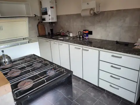 Local en Venta Via Púb.