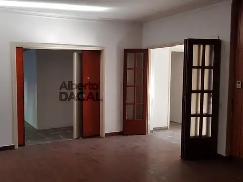 Depto Tipo Casa 7 ambientes con 3 baños