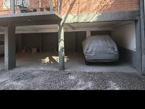 Cochera en Capital