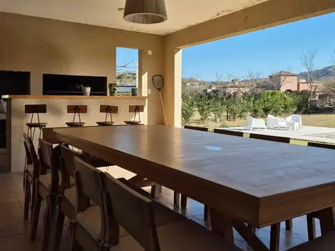 Casa en Venta en San Lorenzo Chico, USD 515.000