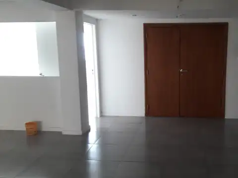 Oficina en Venta en La Perla Norte, USD 150.000