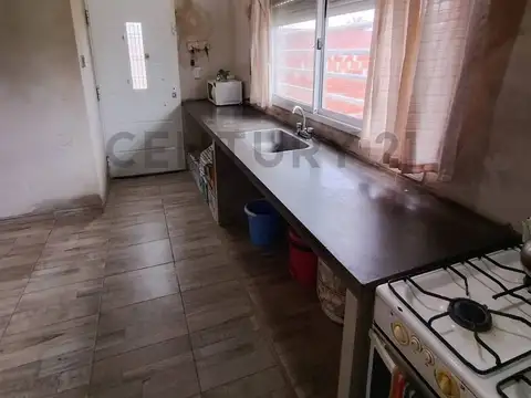Casa en Venta en Los Hornos, USD 49.000